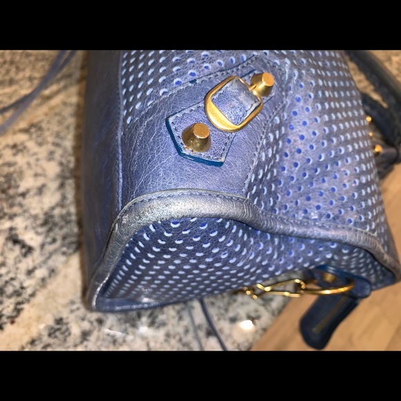 Limited Edition Balenciaga w/ Original dust bag - Picture 4 of 9